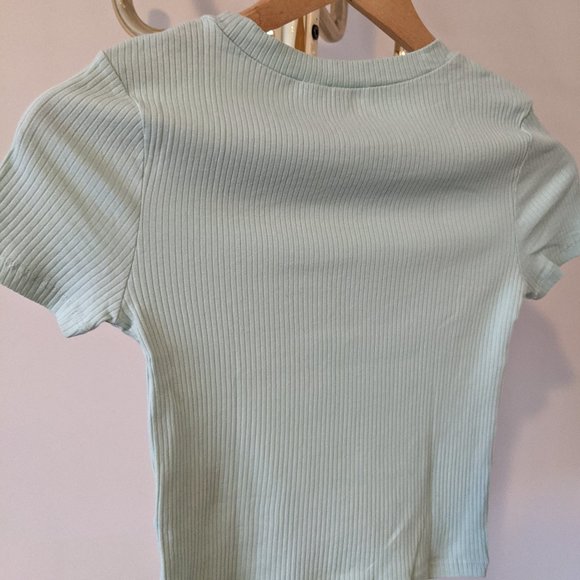Mint Green Ribbed Crop Top - Picture 7 of 8